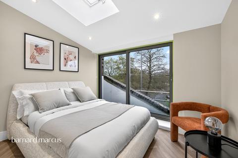 2 bedroom apartment for sale, Old Kent Road, London