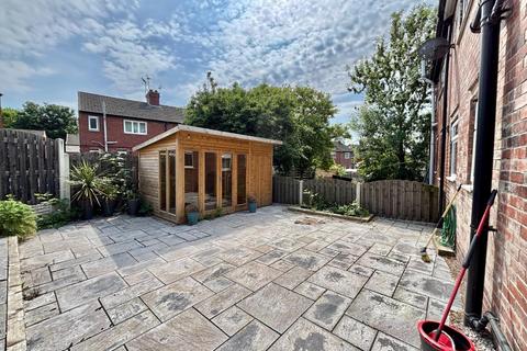 2 bedroom semi-detached house to rent, Willman Road, Barnsley