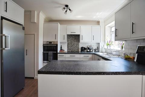 3 bedroom end of terrace house for sale, Undermill Road, Upper Beeding, Steyning, West Sussex, BN44
