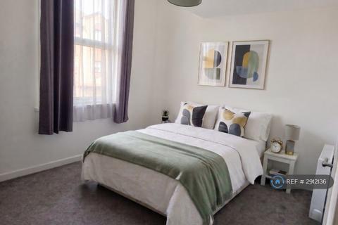 1 bedroom in a house share to rent, Chichester Road, Portsmouth, PO2