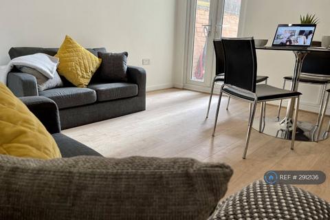 1 bedroom in a house share to rent, Chichester Road, Portsmouth, PO2