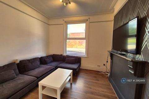 1 bedroom in a house share to rent, Grant Avenue, Liverpool, L15