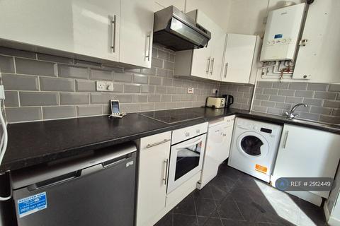 1 bedroom in a house share to rent, Grant Avenue, Liverpool, L15