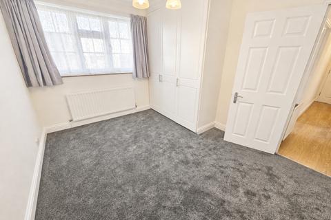 2 bedroom flat to rent, Hale Lane, Mill Hill, NW7