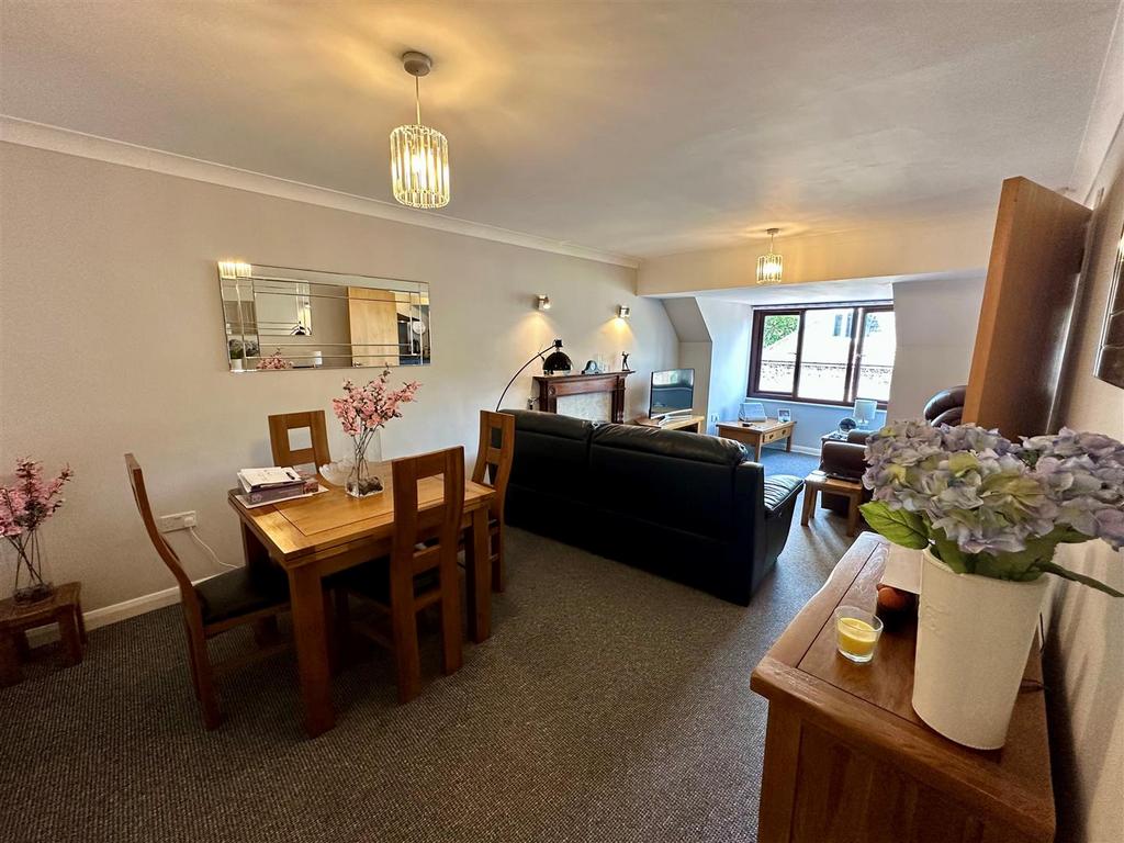 Ladies Mile Road, Patcham Village, Brighton - More