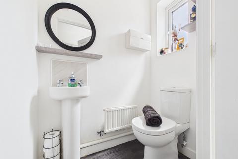 2 bedroom end of terrace house for sale, Linus Grove, Peterborough, PE2