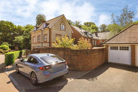 5 bedroom detached house for sale, Buckle Gardens, Hellingly, Hailsham