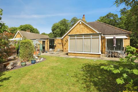 2 bedroom bungalow for sale, Gates Green Road, West Wickham, BR4