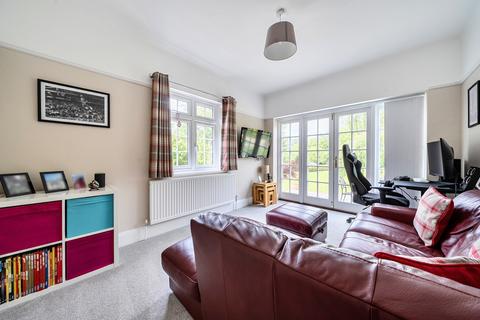 4 bedroom detached house for sale, Whatlington Road, Battle
