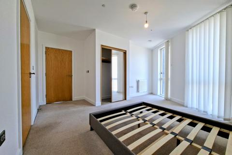 3 bedroom apartment to rent, Creative Road Deptford SE8