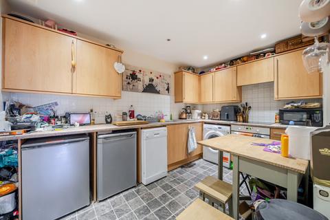undefined, Kintbury Close, Hampshire GU51