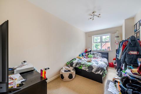 undefined, Kintbury Close, Hampshire GU51