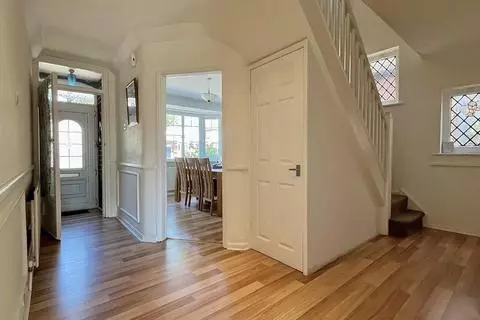 4 bedroom detached house for sale - View 4