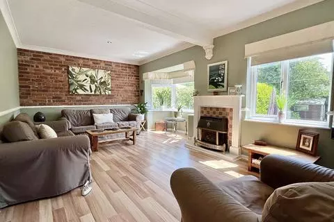 4 bedroom detached house for sale - View 5