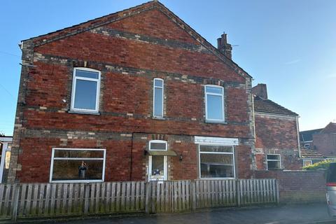 3 bedroom end of terrace house for sale, 9 Love Lane, Gainsborough, Lincolnshire, DN21 2SG