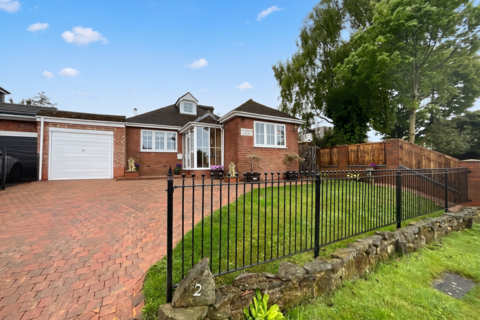 4 bedroom detached bungalow for sale, Winston Drive, Halesowen B62