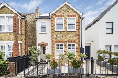 4 bedroom detached house for sale, Salisbury Road, Bromley
