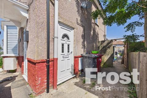 1 bedroom maisonette to rent, 73a Broadmark Road, Slough, Berkshire, SL2