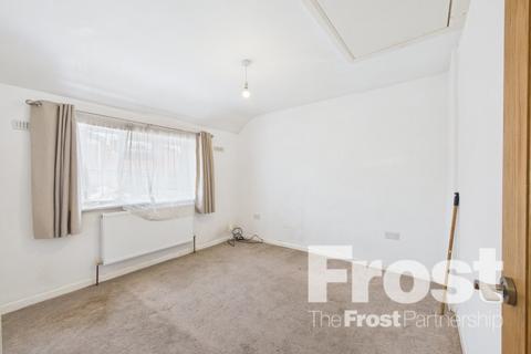 1 bedroom maisonette to rent, 73a Broadmark Road, Slough, Berkshire, SL2