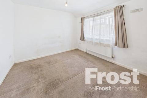 1 bedroom maisonette to rent, 73a Broadmark Road, Slough, Berkshire, SL2