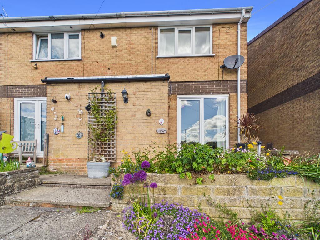 Crabtree Close, Matlock DE4 2 bed semi-detached house for sale - £179,995