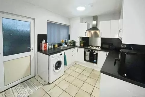 3 bedroom terraced house to rent - View 3