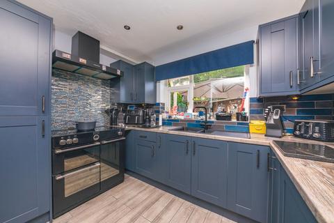 3 bedroom semi-detached house for sale, Queens Road, Lewes BN7