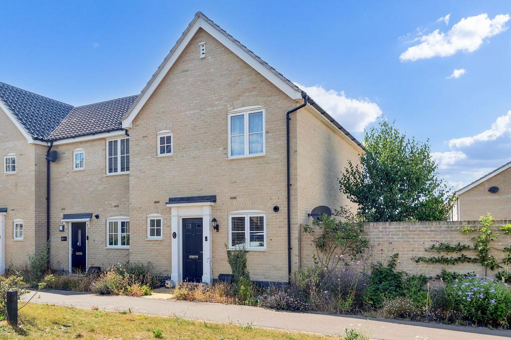 2 bedroom end of terrace house for sale