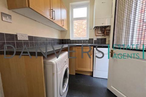 4 bedroom end of terrace house to rent, Stretton Road, Leicester LE3