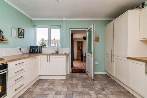3 bedroom semi-detached house for sale, Shelford Road, Radcliffe-on-Trent, Nottingham, Nottinghamshire, NG12