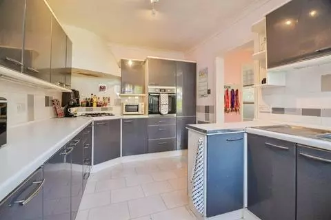 4 bedroom detached house for sale – pohled 5