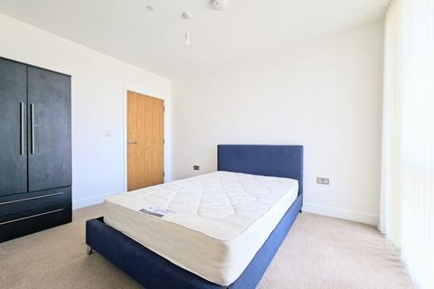 3 bedroom apartment to rent, Creative Road Deptford SE8