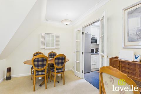 2 bedroom flat for sale, Shardeloes Court Newgate Street, Cottingham HU16