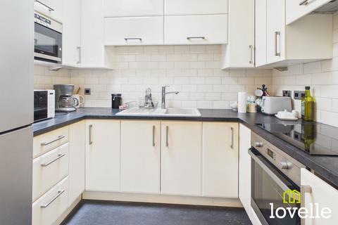 2 bedroom flat for sale, Newgate Street, Cottingham HU16