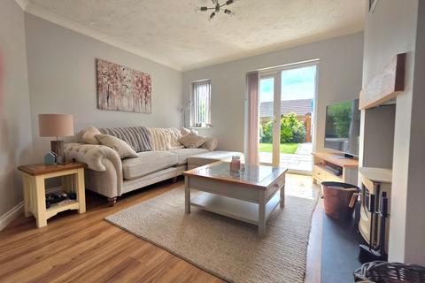 3 bedroom detached house for sale, Gielgud Close, Burnham-on-Sea, Somerset, TA8