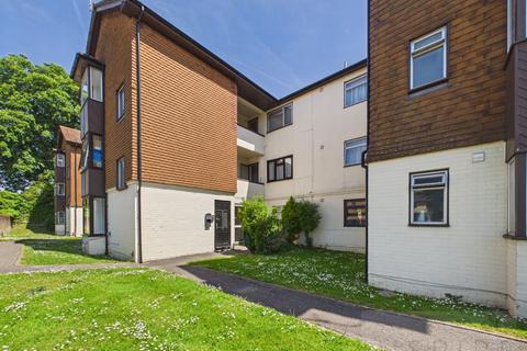 undefined, Hollin Court, Crawley RH10