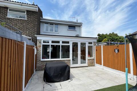 3 bedroom end of terrace house for sale, Dahlia Close, Springfield, Chelmsford