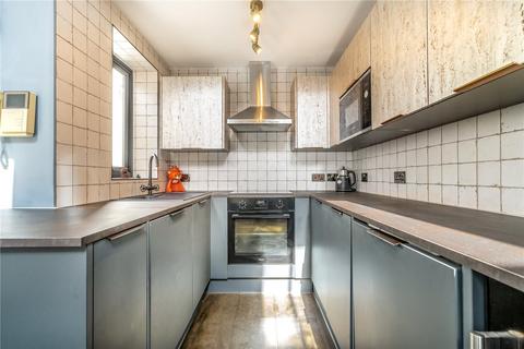 2 bedroom terraced house for sale, Well Street, London, E9