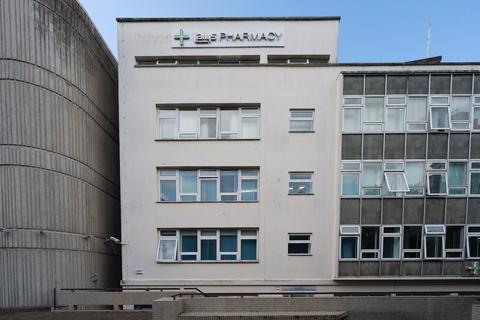 1 bedroom in a house share to rent, Guildhall Walk, Portsmouth, PO1