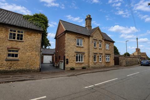 2 bedroom cottage for sale, Goadby Road, Waltham On The Wolds