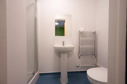 1 bedroom in a house share to rent, Guildhall Walk, Portsmouth, PO1