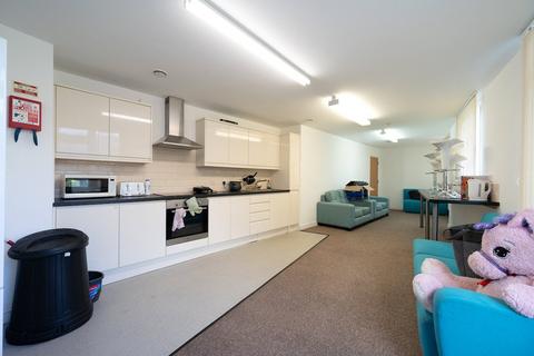 1 bedroom in a house share to rent, Guildhall Walk, Portsmouth, PO1