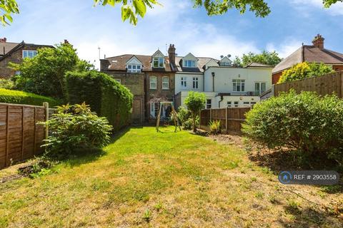 2 bedroom flat to rent, Queen Anne Court, Bromley, BR2