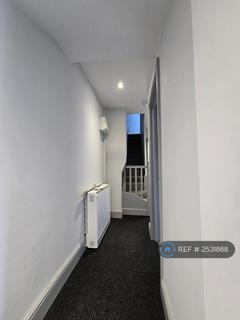 2 bedroom flat to rent, Regent Road, Altrincham, WA14