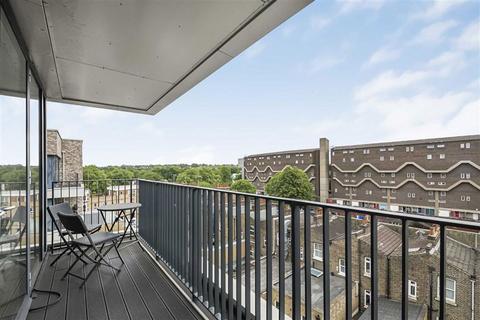 2 bedroom flat to rent, Coal Lane, London SW9