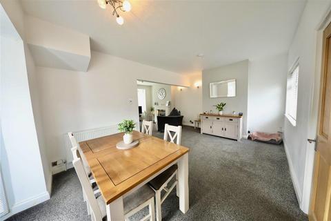 3 bedroom end of terrace house for sale, Etherington Drive, Hull