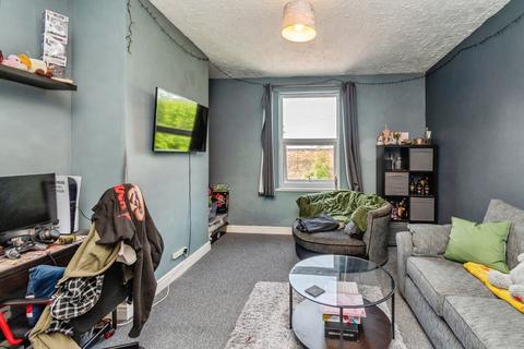 1 bedroom flat for sale, Cannock Road, Hednesford, Cannock, Staffordshire, WS12