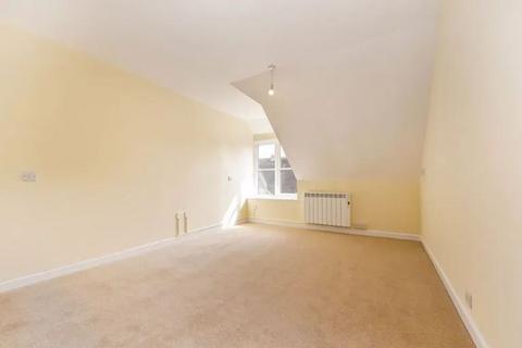 1 bedroom apartment for sale, St. Cyriacs, Chichester