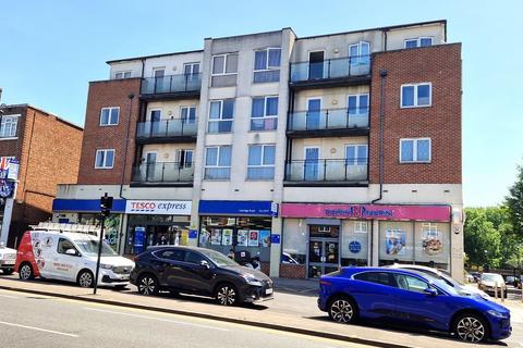 3 bedroom flat for sale, Tilbury Close, Hatch End