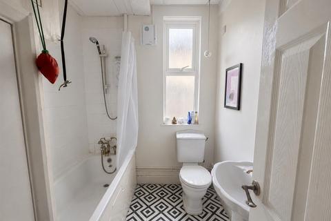 1 bedroom flat for sale, Grosvenor House, Northampton NN2